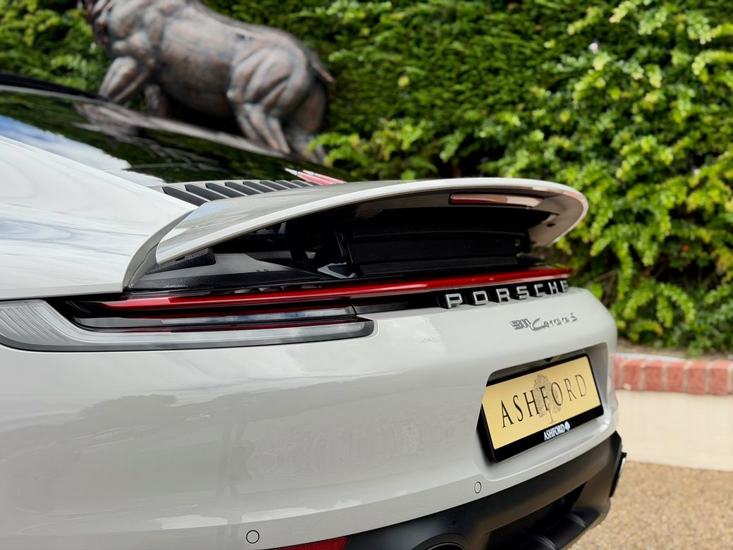 2020 Porsche 911