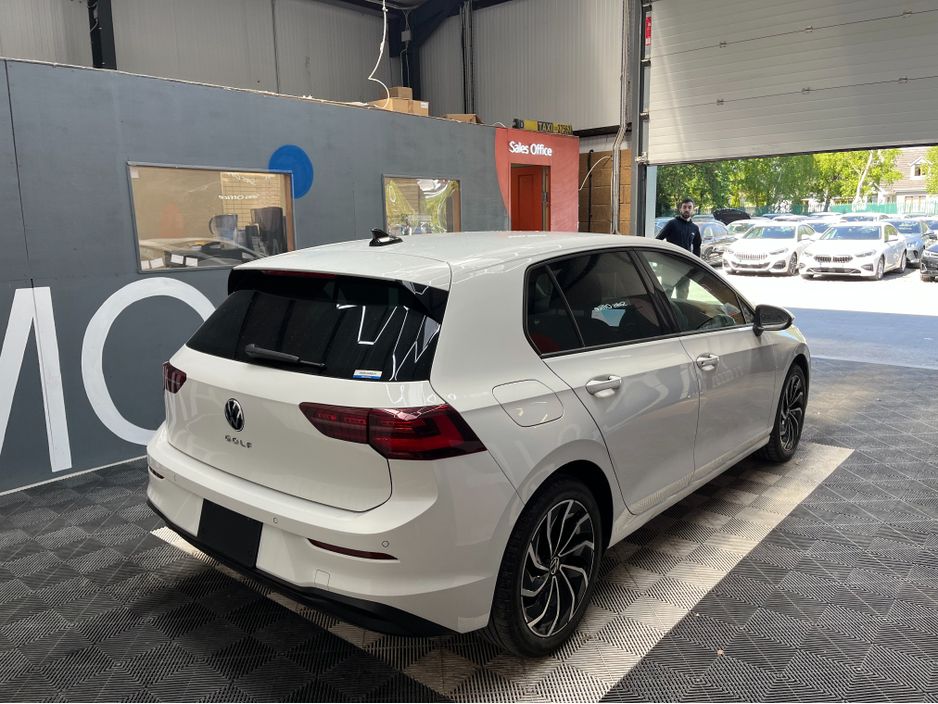 2023 Volkswagen Golf