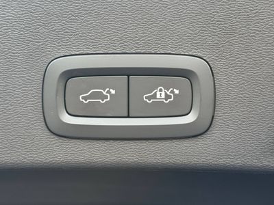 2022 Volvo XC40
