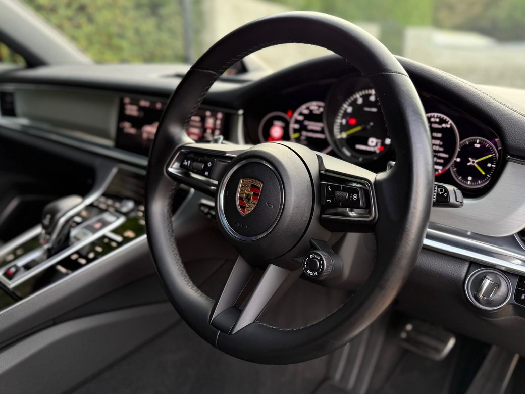 2021 Porsche Panamera