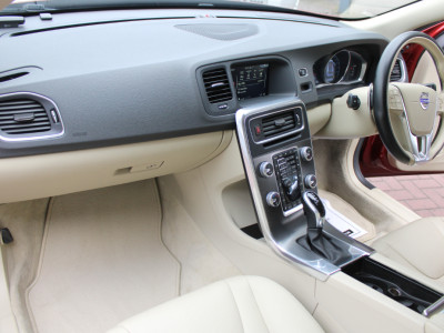 2016 Volvo V60