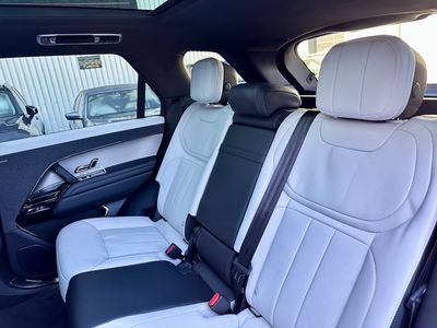 2025 Land Rover Range Rover Sport