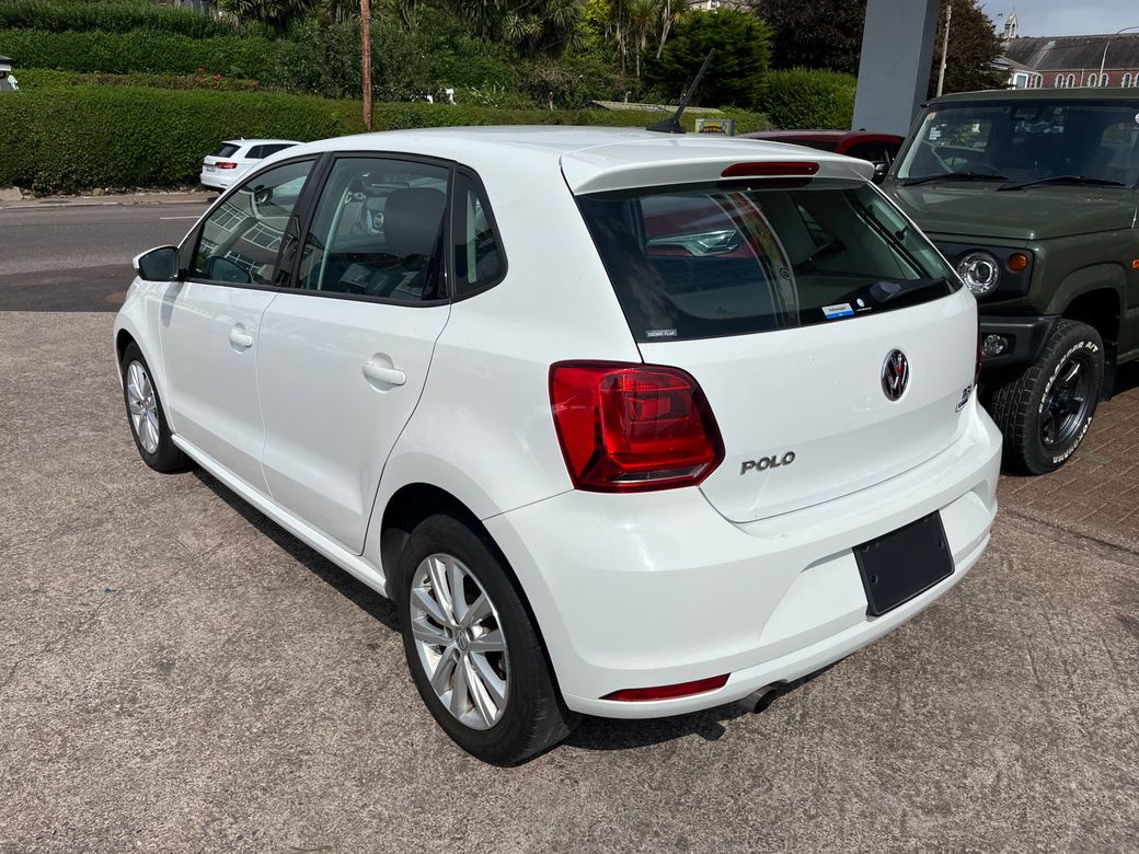 2017 Volkswagen Polo