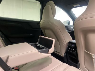 2027 Volvo EX60