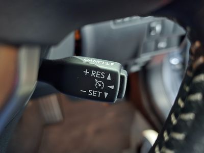 2016 Lexus IS 300h