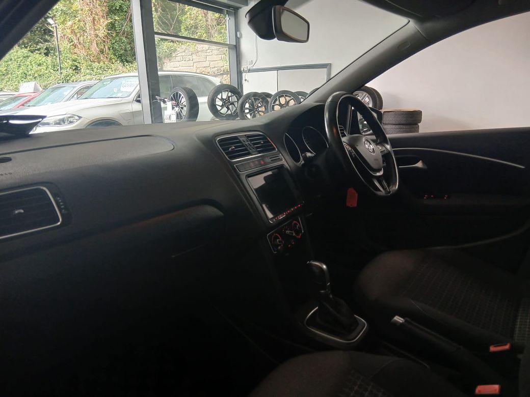 2016 Volkswagen Polo