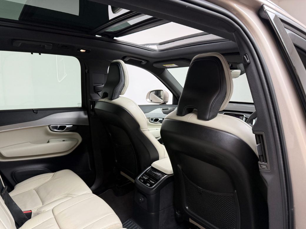 2023 Volvo XC90