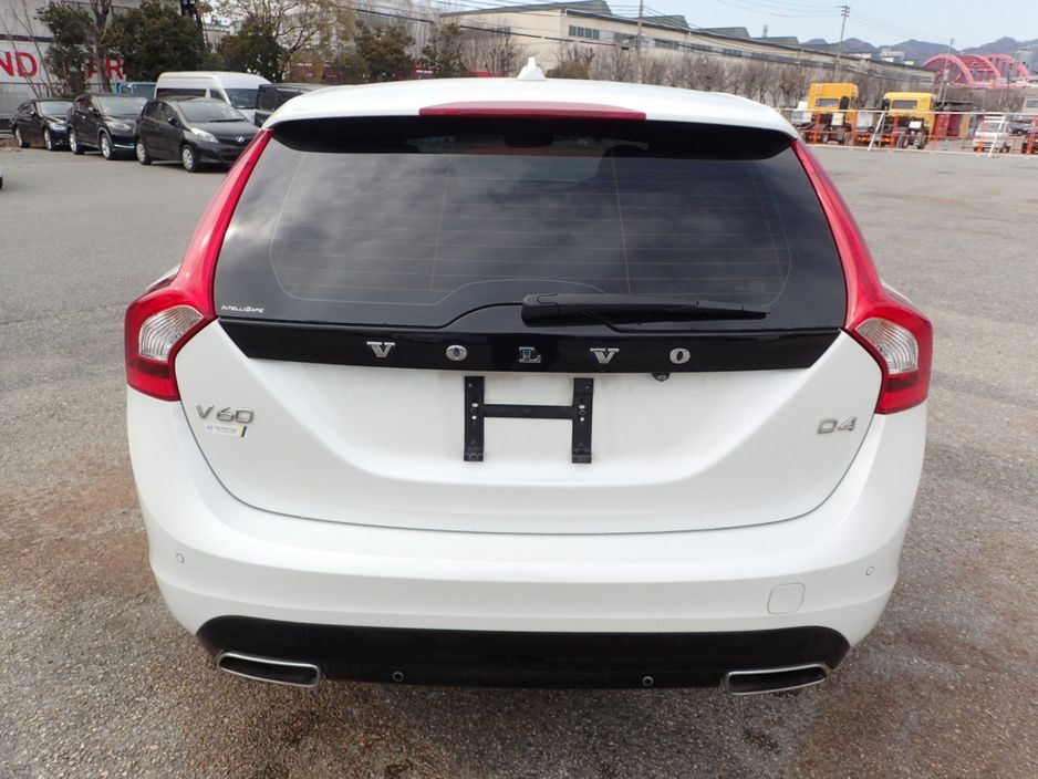 2017 Volvo V60