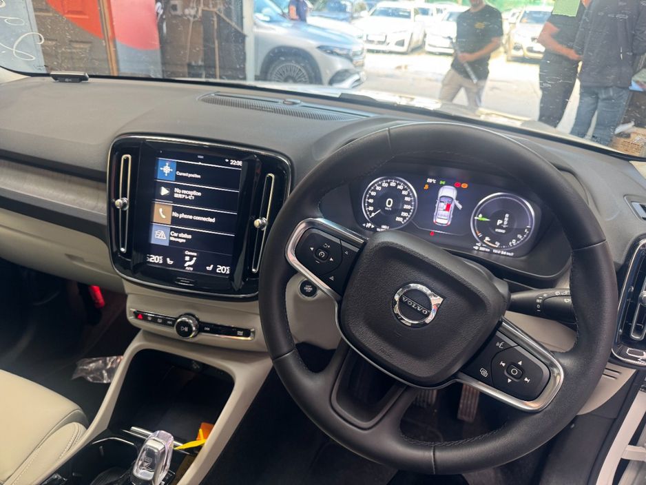 2021 Volvo XC40