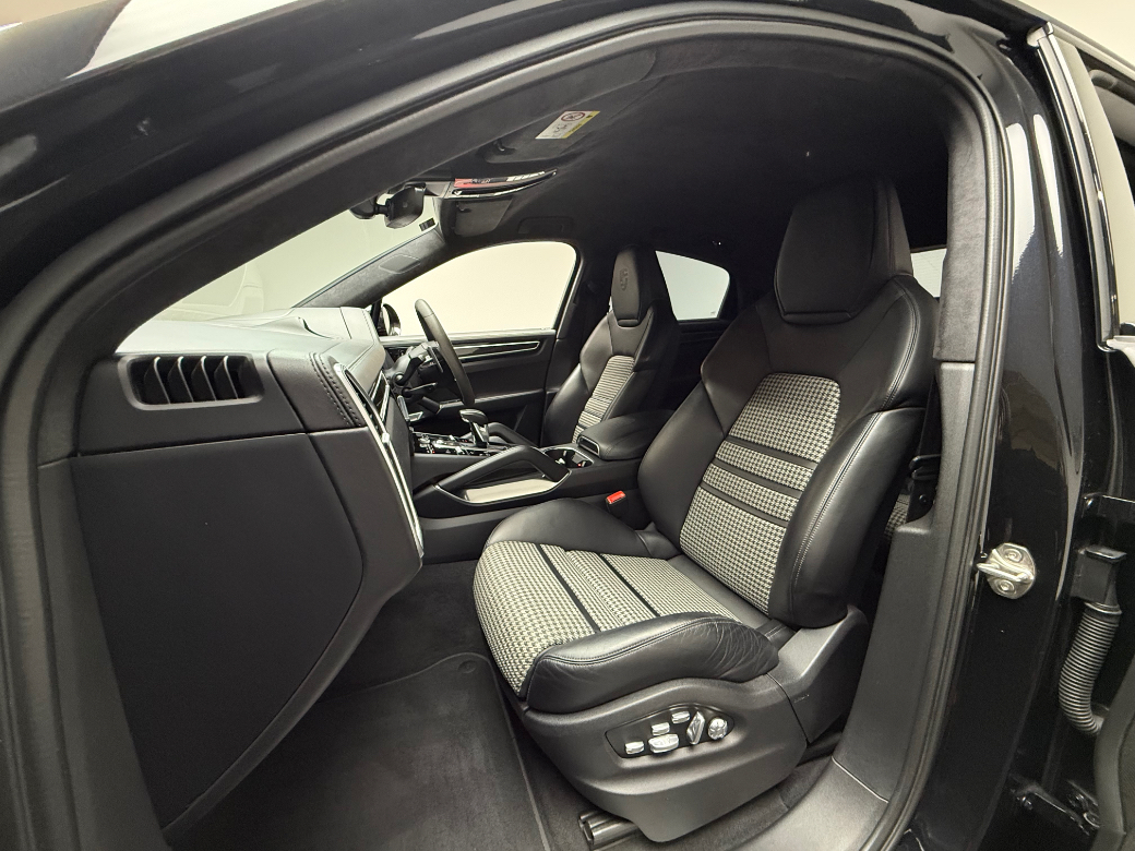 2021 Porsche Cayenne