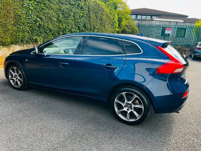 2015 Volvo V40