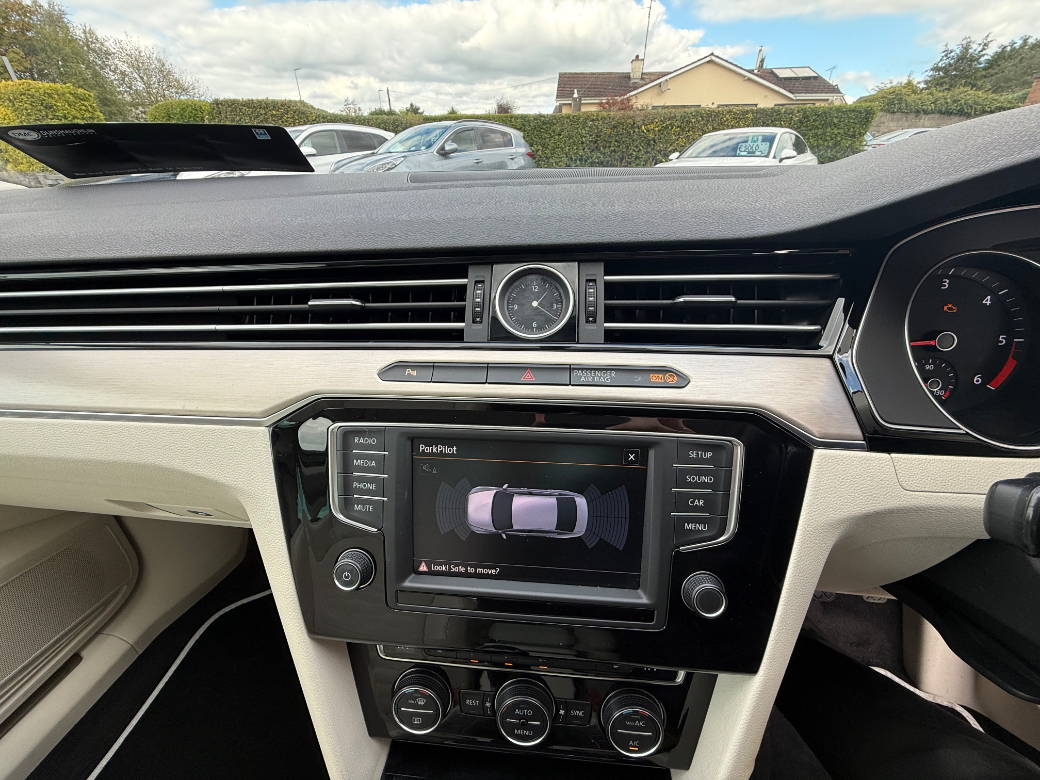 2015 Volkswagen Passat