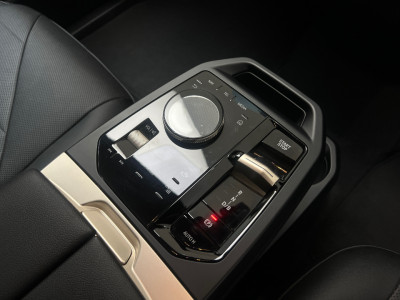2023 BMW iX