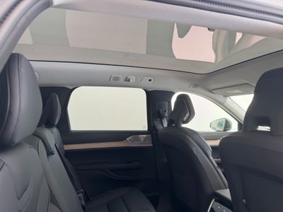 2025 Volvo EX90