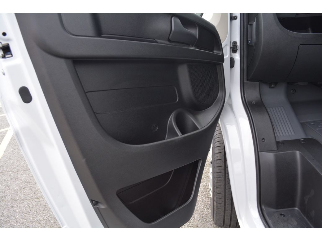 2025 Opel Movano