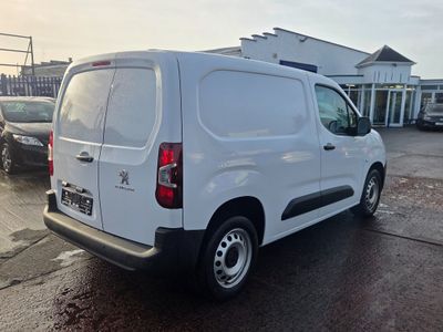 2023 Peugeot Partner