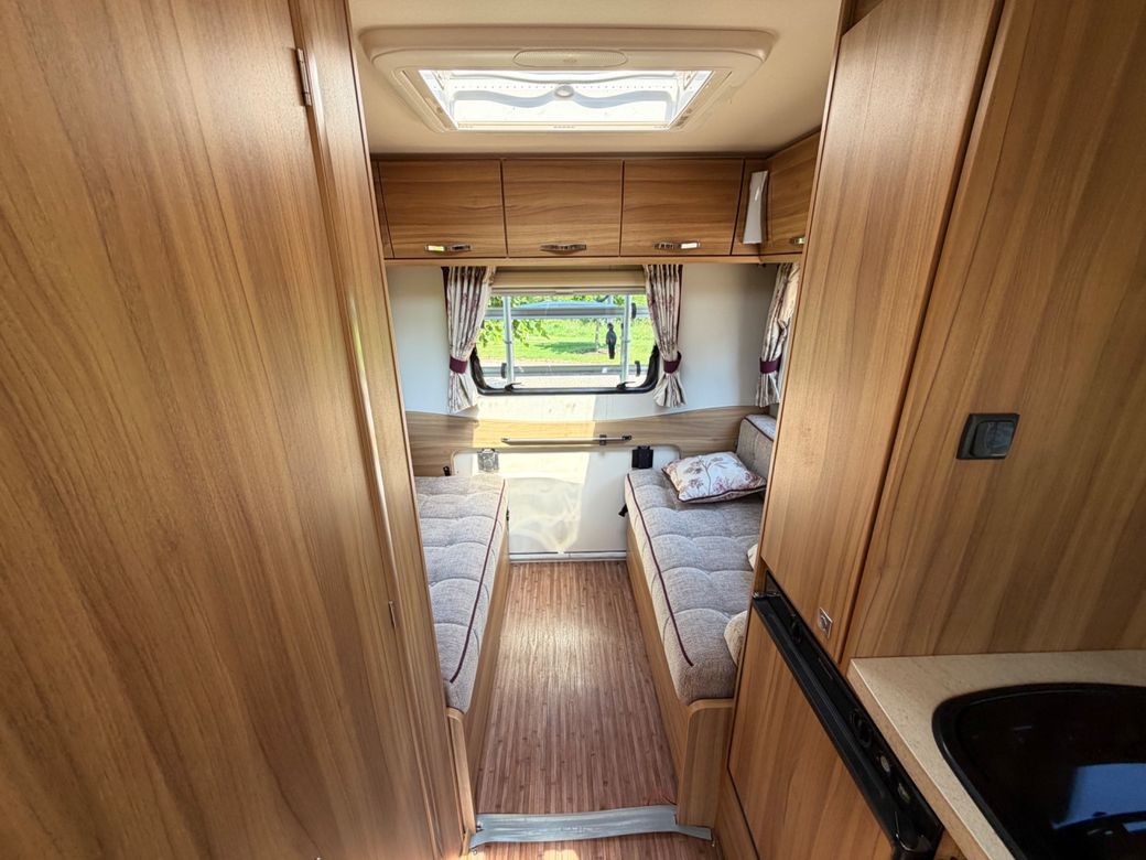 2015 ELDDIS PRESTIGE 135 LOW PROFILE R.H.D