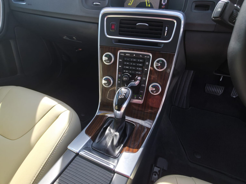 2018 Volvo V60 Cross Country