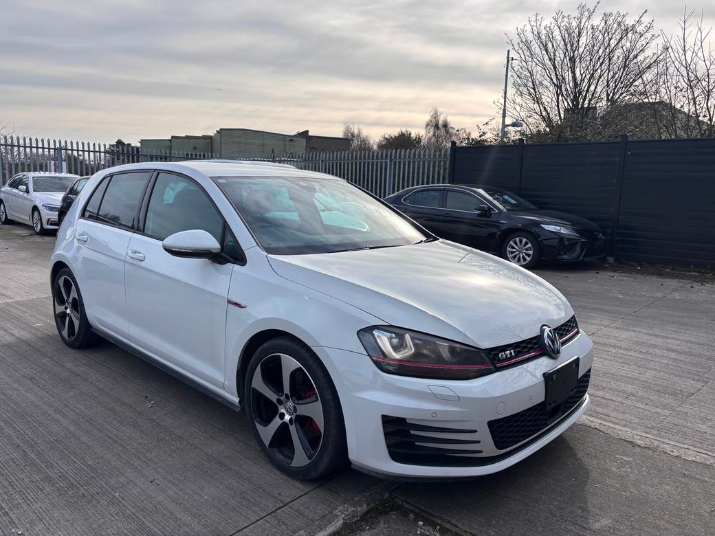 2016 Volkswagen Golf