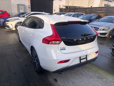 2018 Volvo V40