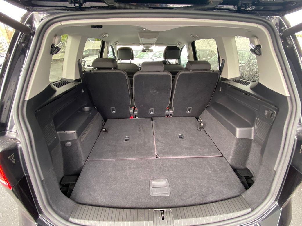 2021 Volkswagen Touran