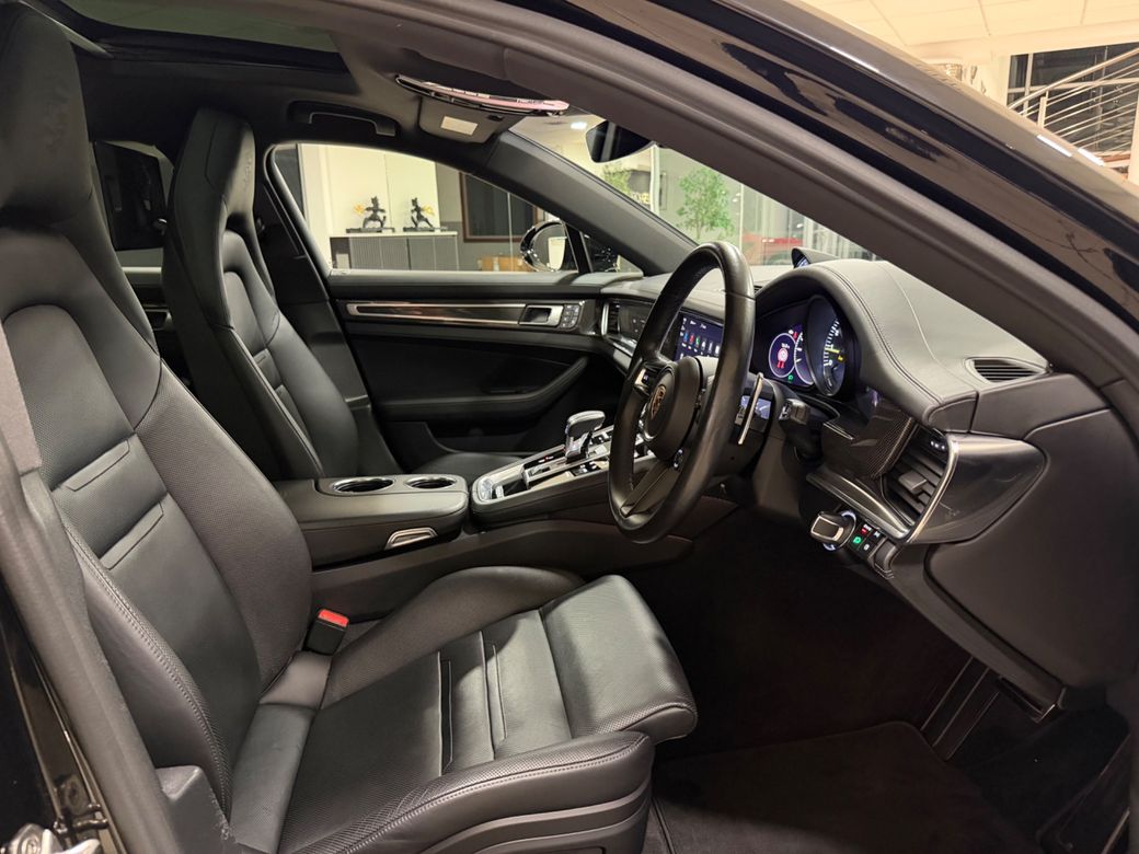 2023 Porsche Panamera