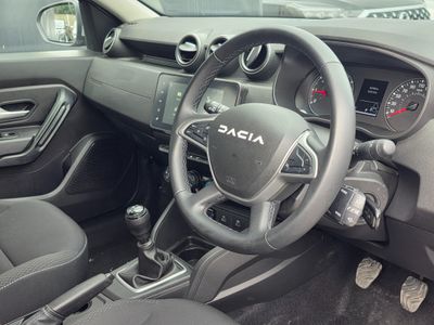 2023 Dacia Duster