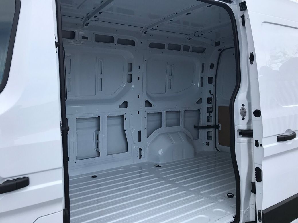 2025 Renault Master
