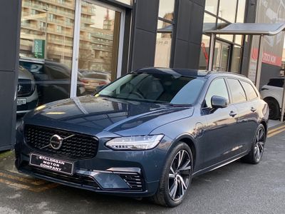 2022 Volvo V90