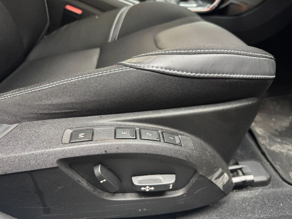 2017 Volvo V40