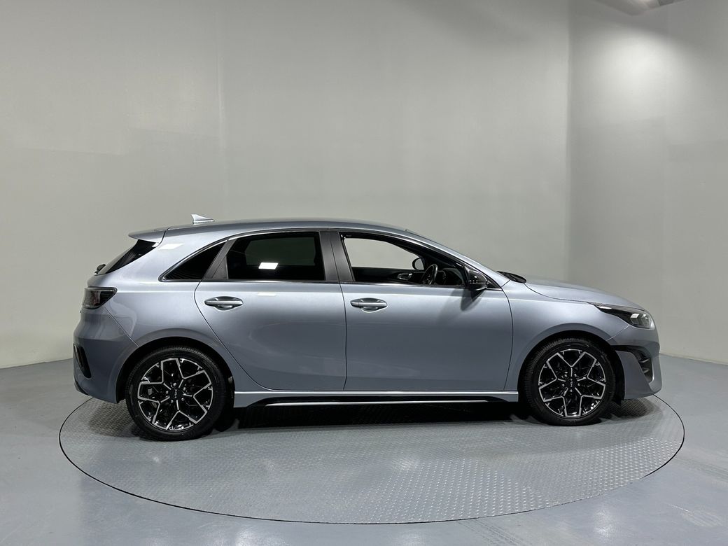 2023 Kia Ceed