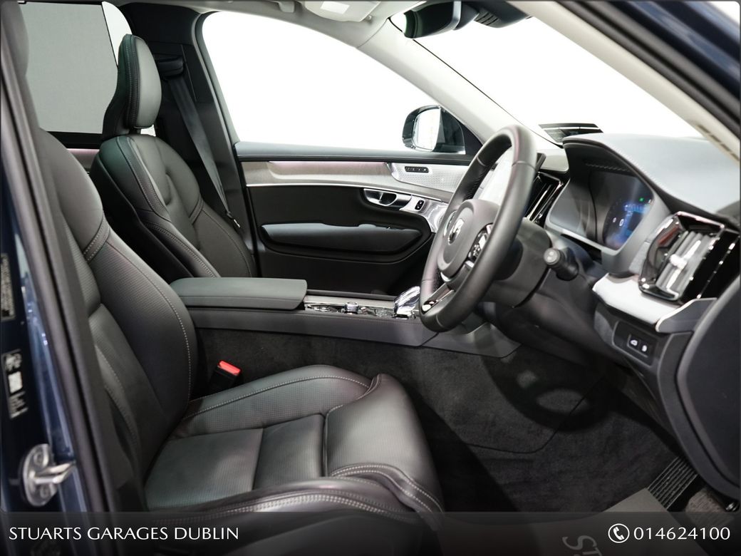 2025 Volvo XC90