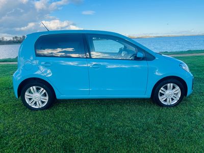 2019 Volkswagen up!