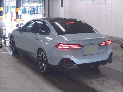2023 BMW i5