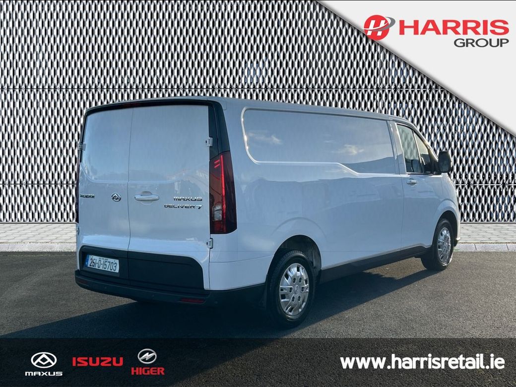 2025 White Maxus Deliver 7