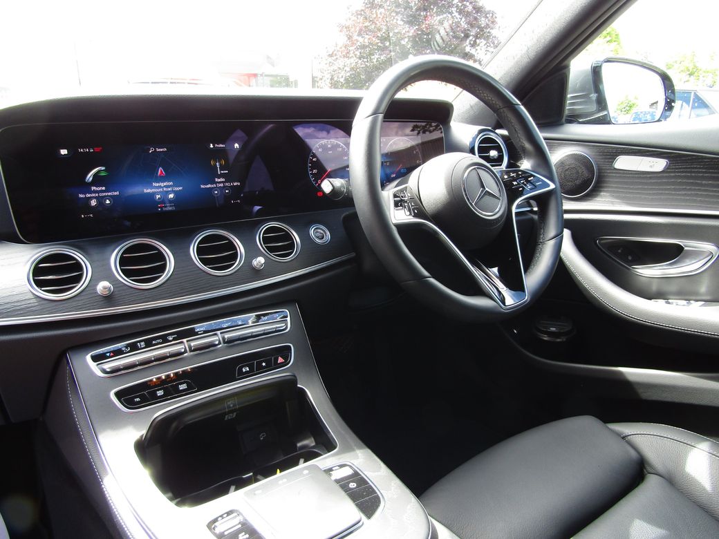 2022 Mercedes-Benz E 300