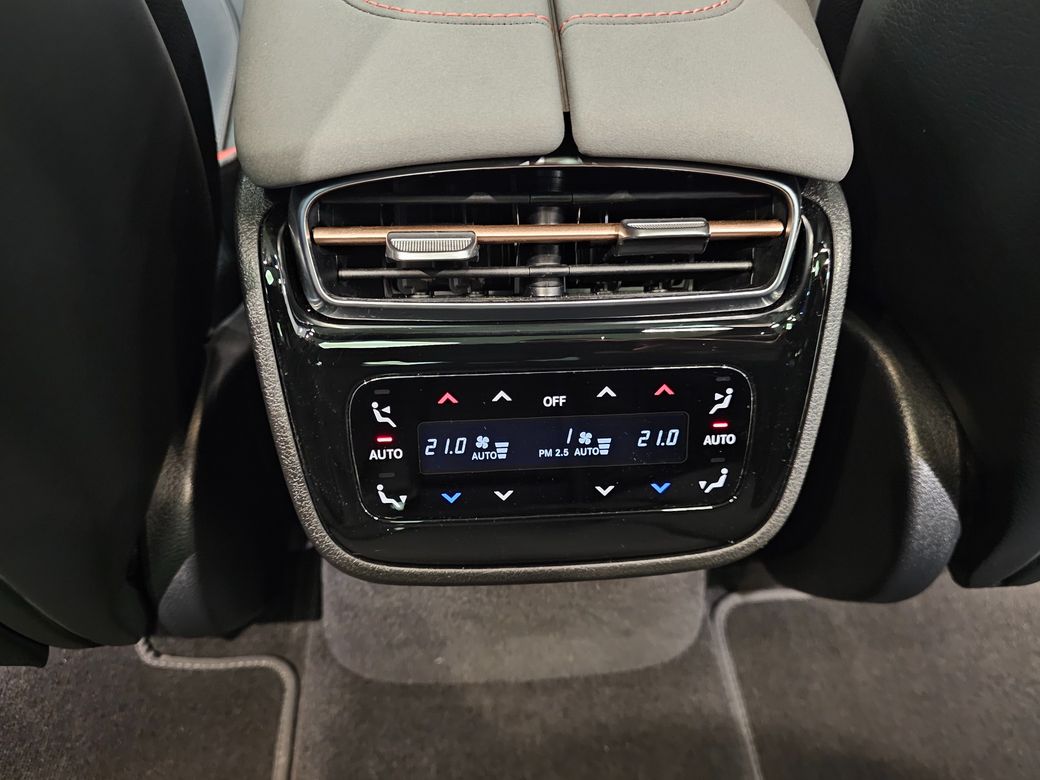 2025 Mercedes-Benz EQS