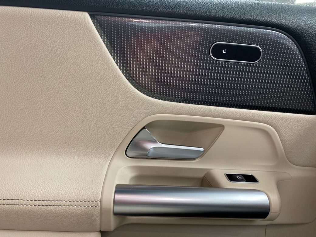 2021 Mercedes-Benz EQA