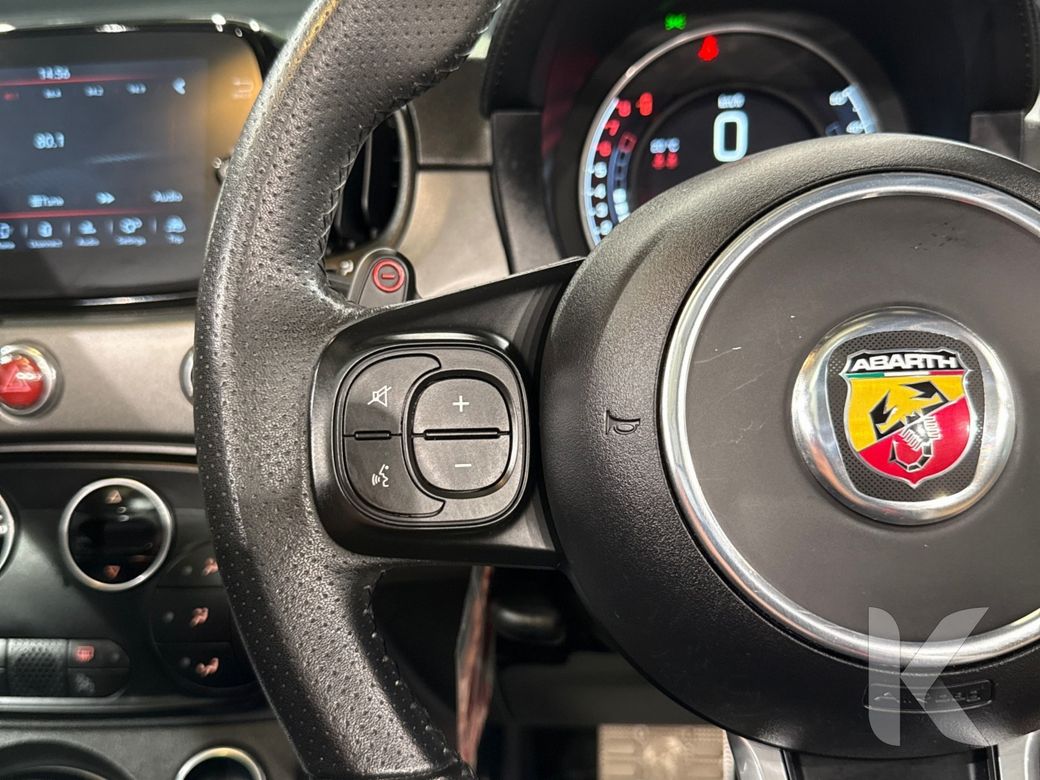 2022 Abarth 595c