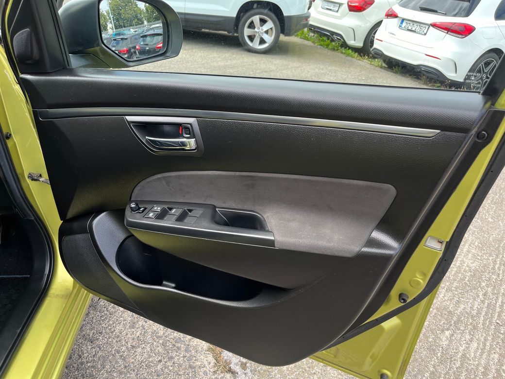 2015 Suzuki Swift