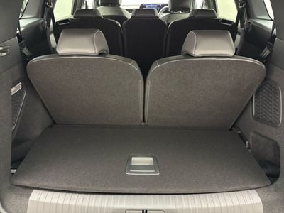 2025 Peugeot 5008
