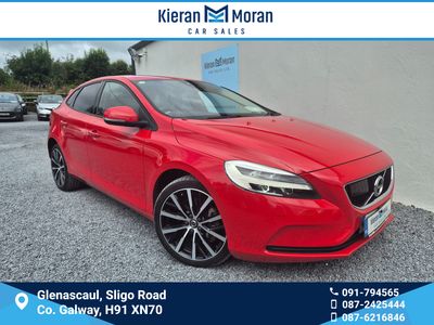 2018 Volvo V40