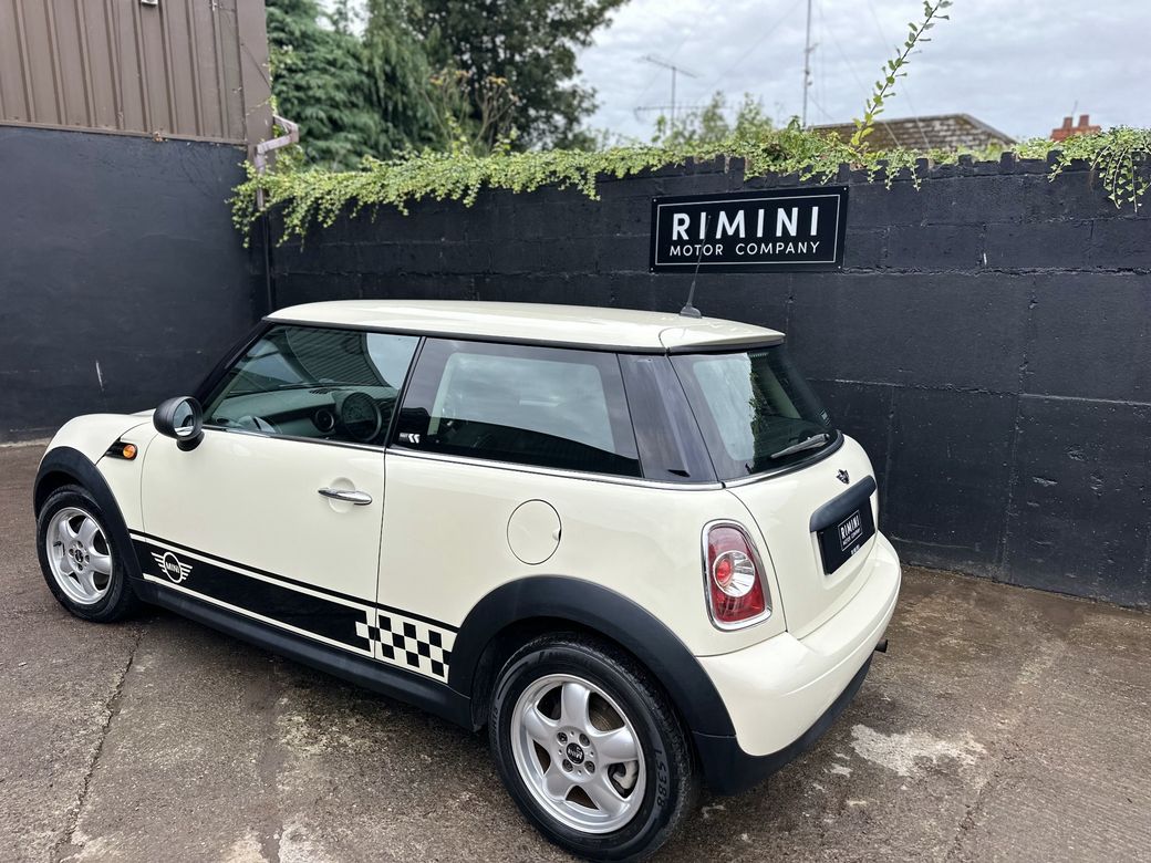 2011 Mini Hatch