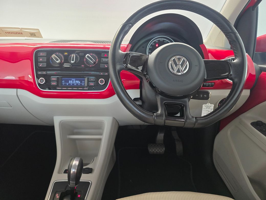 2016 Volkswagen up!