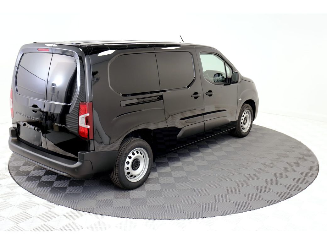 2025 Peugeot Partner