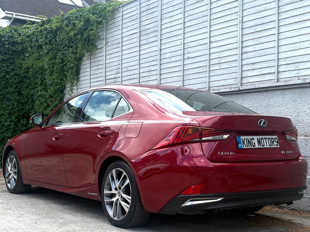 2020 Lexus IS 300h