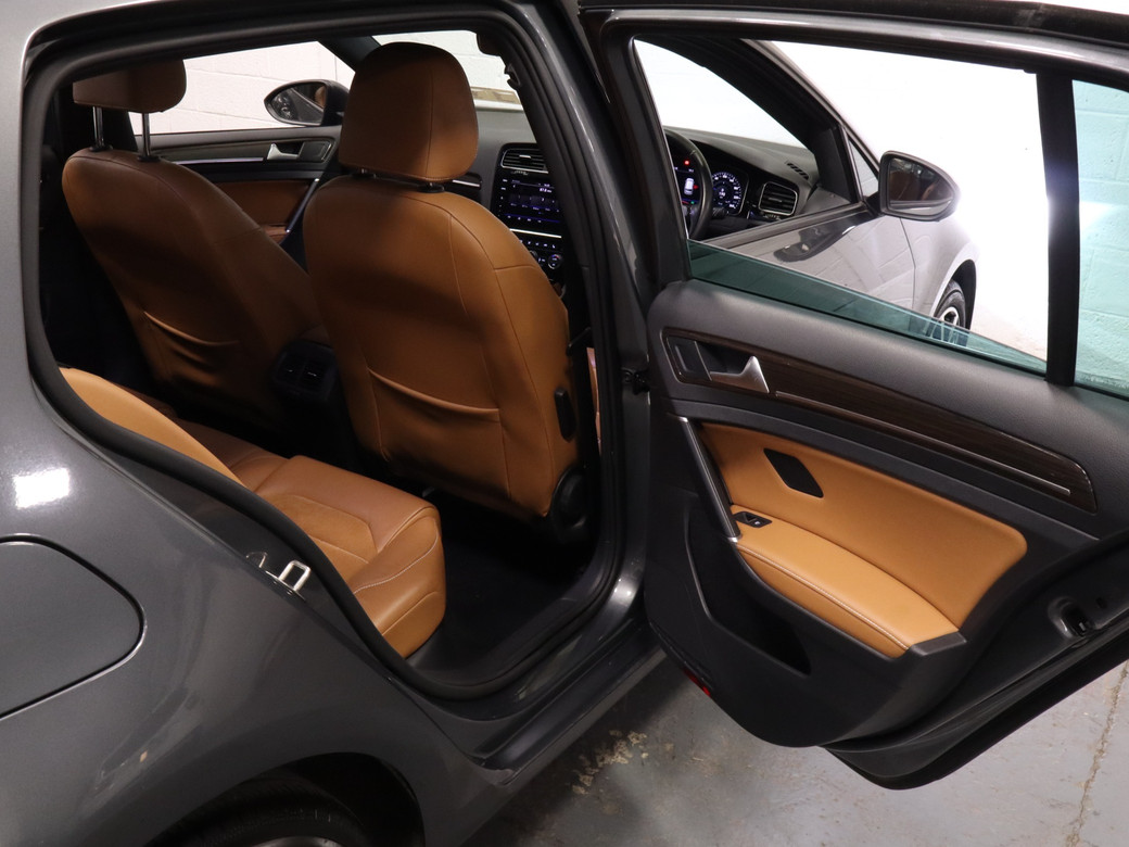2018 Volkswagen Golf