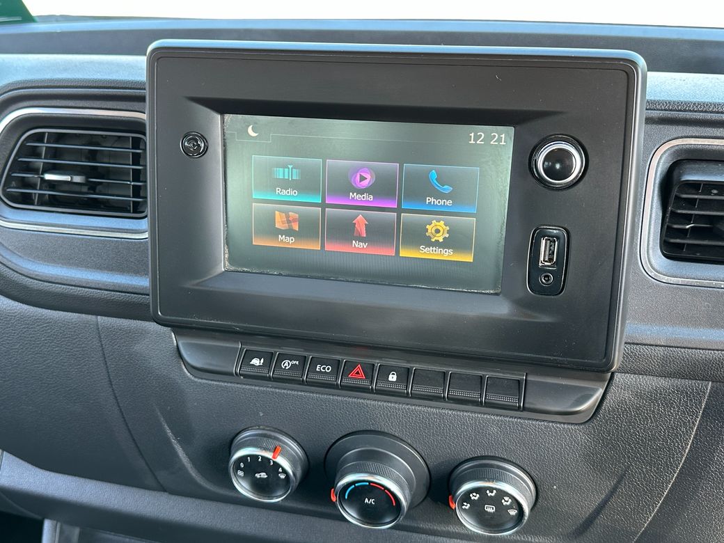 2024 Nissan Interstar