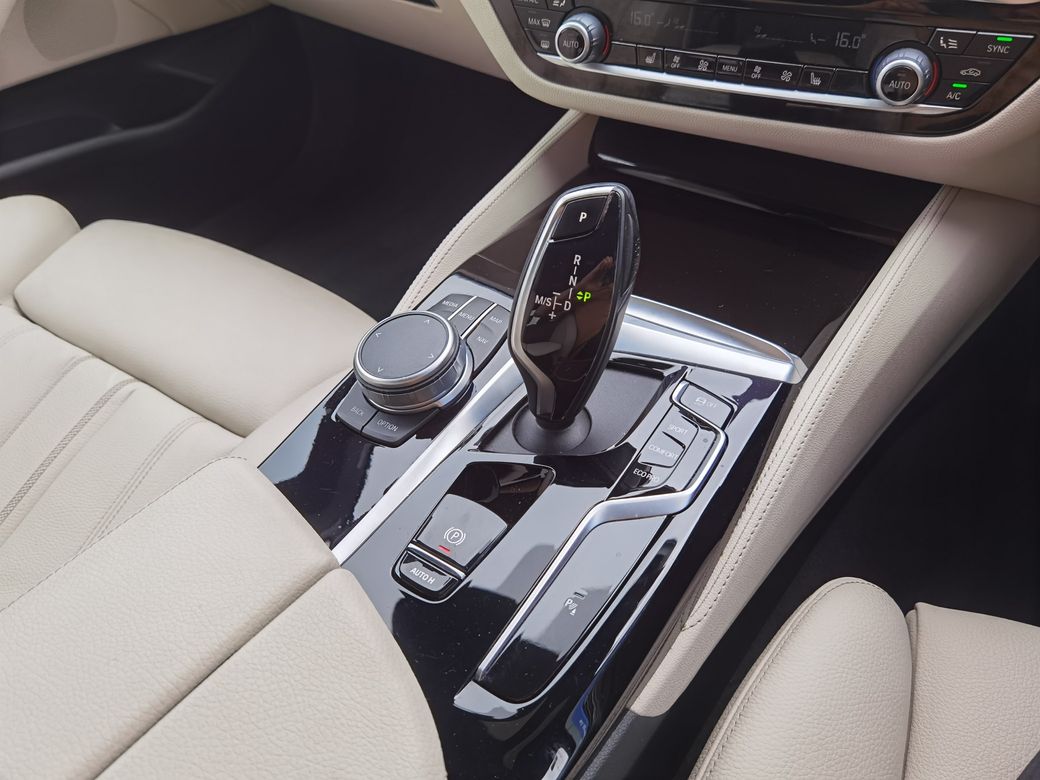 2022 BMW 5 Series