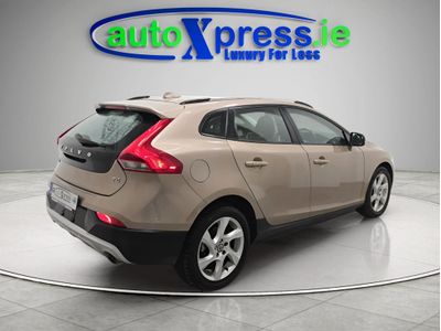 2014 Volvo V40